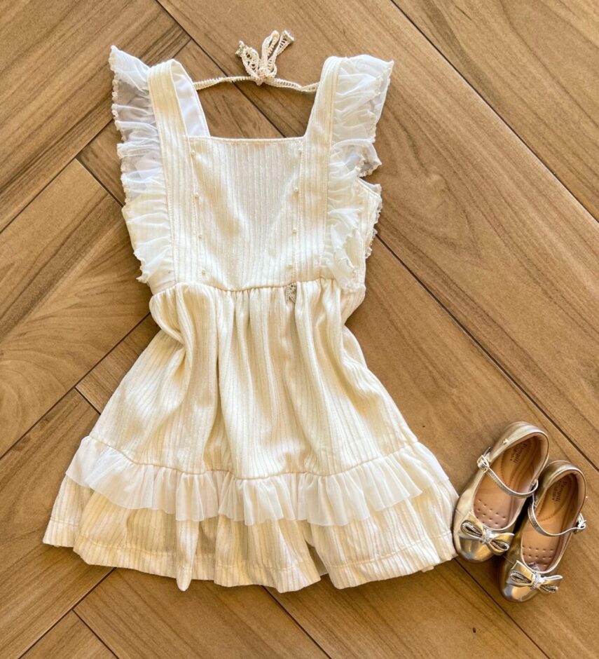 fernandaramoskids com br Vestido Infantil Feminino Curto com Fio Dourado e Perolas 1