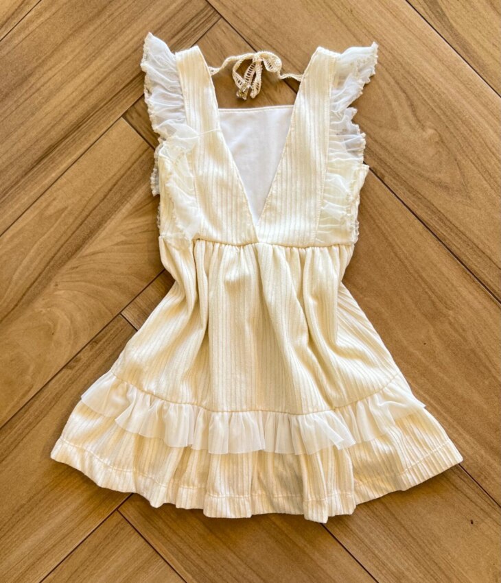 fernandaramoskids com br Vestido Infantil Feminino Curto com Fio Dourado e Perolas 2