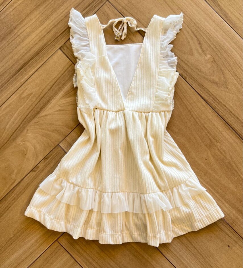 fernandaramoskids com br Vestido Infantil Feminino Curto com Fio Dourado e Perolas 2