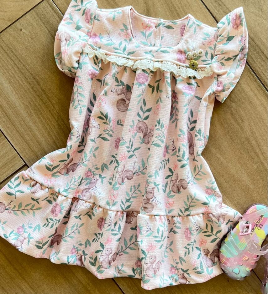 fernandaramoskids com br Vestido Infantil Feminino Rosa Estampa Esquilinho 1