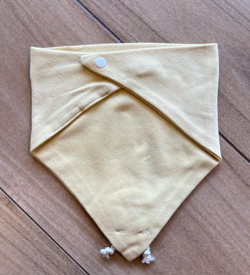 fernandaramoskids com br Babador Infantil Masculino Detalhe do Bichinho Amarelo2