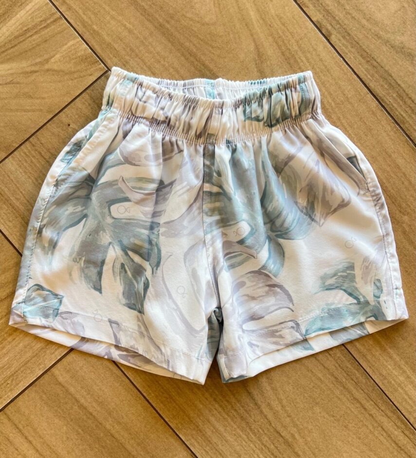 Bermuda Infantil Masculina Boxer Folhas Fundo Off White Fernanda Ramos Kids
