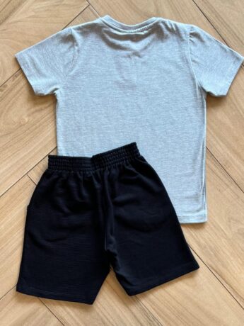 Bermuda Infantil Masculina com Bolsos e Amarração Preta Fernanda Ramos Kids