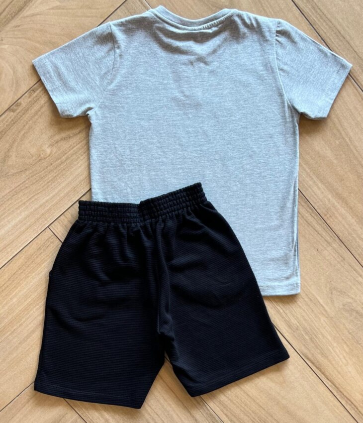 Bermuda Infantil Masculina com Bolsos e Amarração Preta Fernanda Ramos Kids