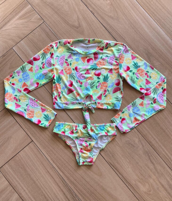 Biquíni Infantil Feminino Cropped e Calcinha Estampa Frutas Fernanda Ramos Kids