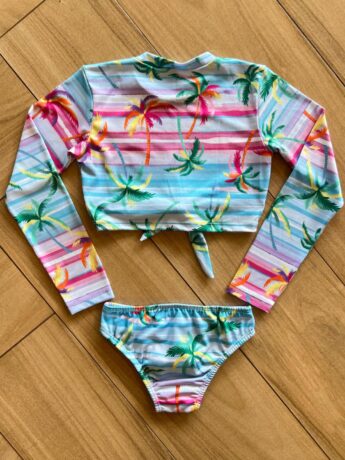 fernandaramoskids com br Biquíni Infantil Feminino Cropped e Calcinha Estampa Tropical Azul2
