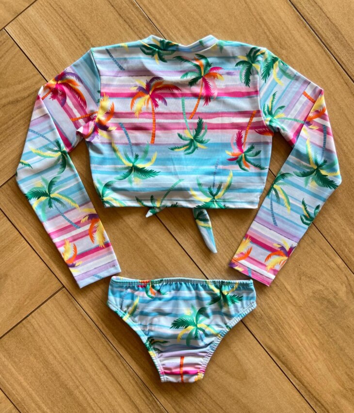 fernandaramoskids com br Biquíni Infantil Feminino Cropped e Calcinha Estampa Tropical Azul2