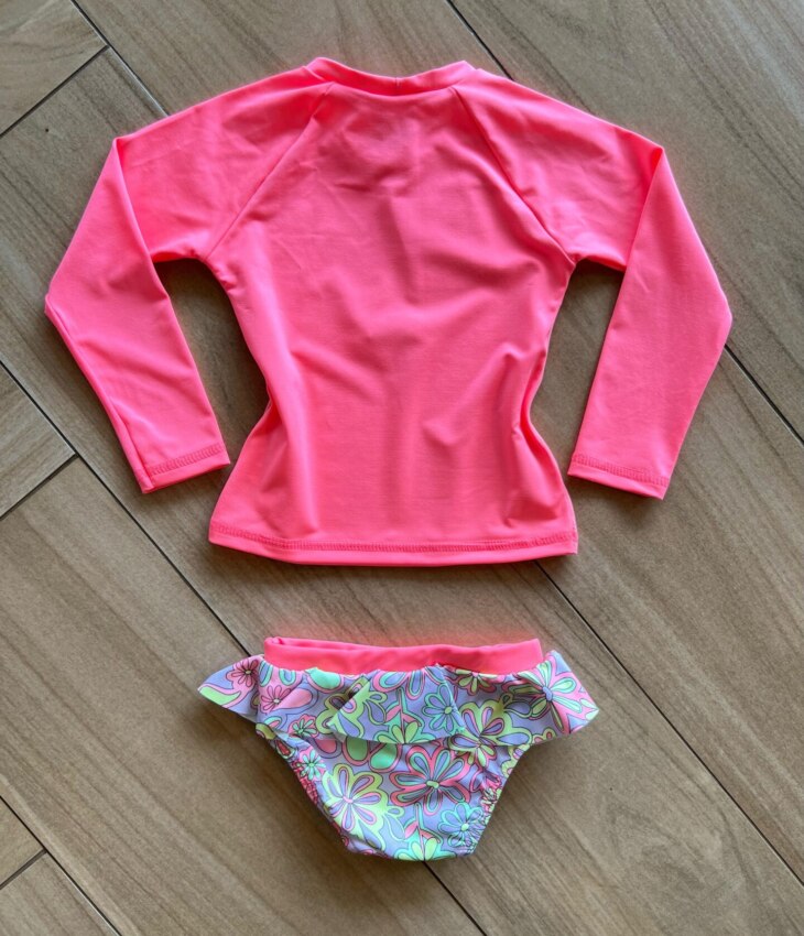 fernandaramoskids com br Biquíni Infantil Feminino Cropped Sol e Calcinha Estampa Flores2
