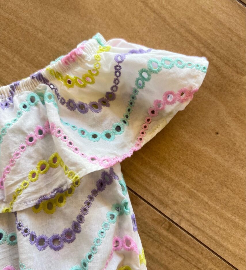 fernandaramoskids com br Blusa Cropped Infantil Feminino com Babado e Bordados Coloridos1