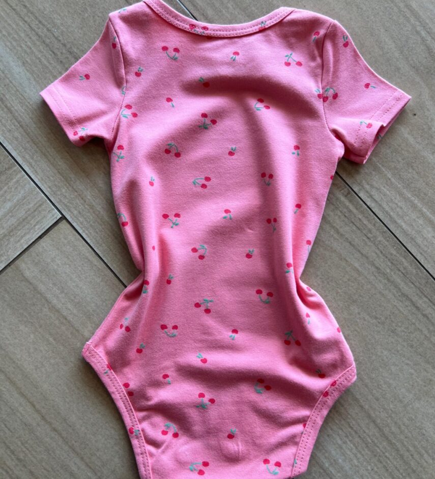 Body Infantil Feminino Básico Manga Curta Estampa Cereja Rosa Fernanda Ramos Kids