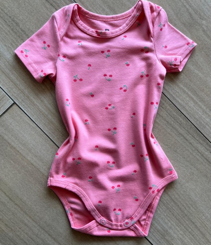 Body Infantil Feminino Básico Manga Curta Estampa Cereja Rosa Fernanda Ramos Kids