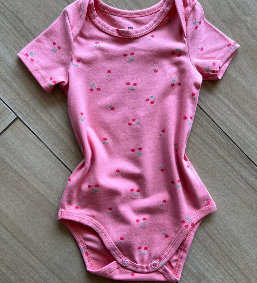 Body Infantil Feminino Básico Manga Curta Estampa Cereja Rosa Fernanda Ramos Kids