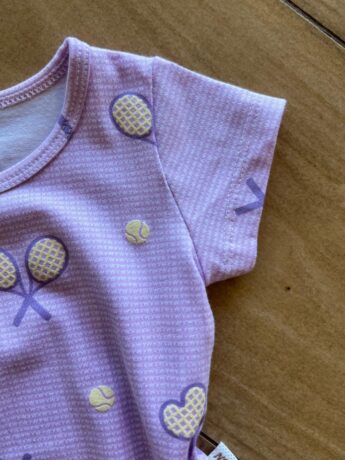 Body Infantil Feminino Manga Curta Bolinhas de Tênis Lilás Fernanda Ramos Kids