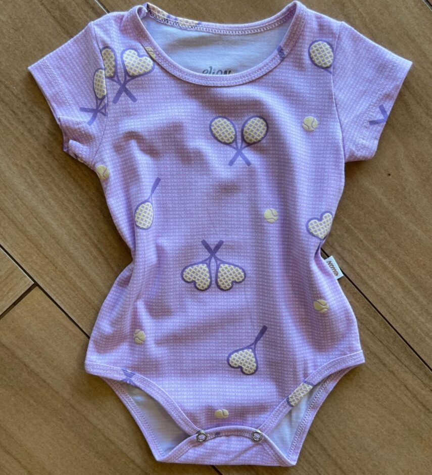 Body Infantil Feminino Manga Curta Bolinhas de Tênis Lilás Fernanda Ramos Kids