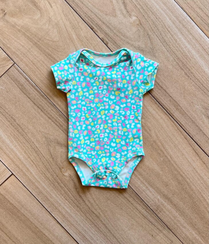 Body Infantil Feminino Manga Curta Estampa Oncinha Verde Fernamda Ramos Kids