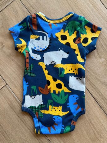 fernandaramoskids com br Body Infantil Manga Curta Suedine Dino 2