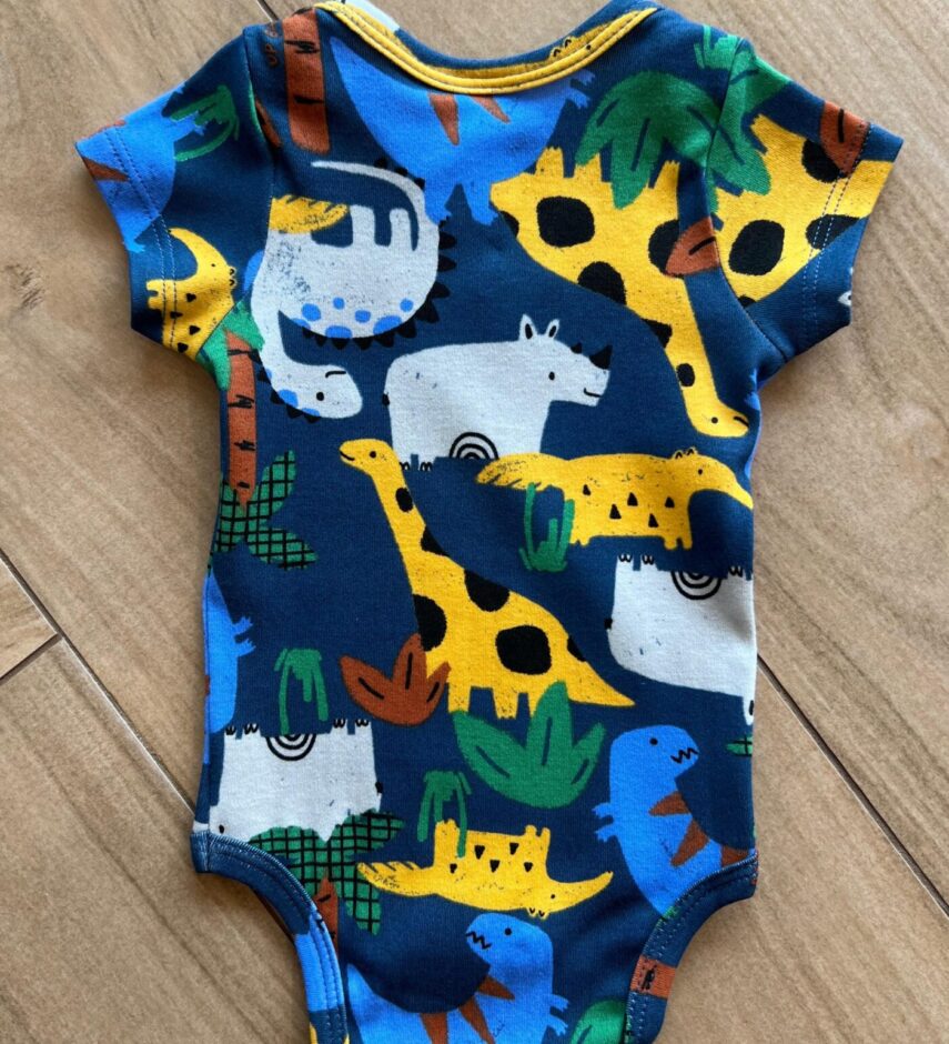 fernandaramoskids com br Body Infantil Manga Curta Suedine Dino 2