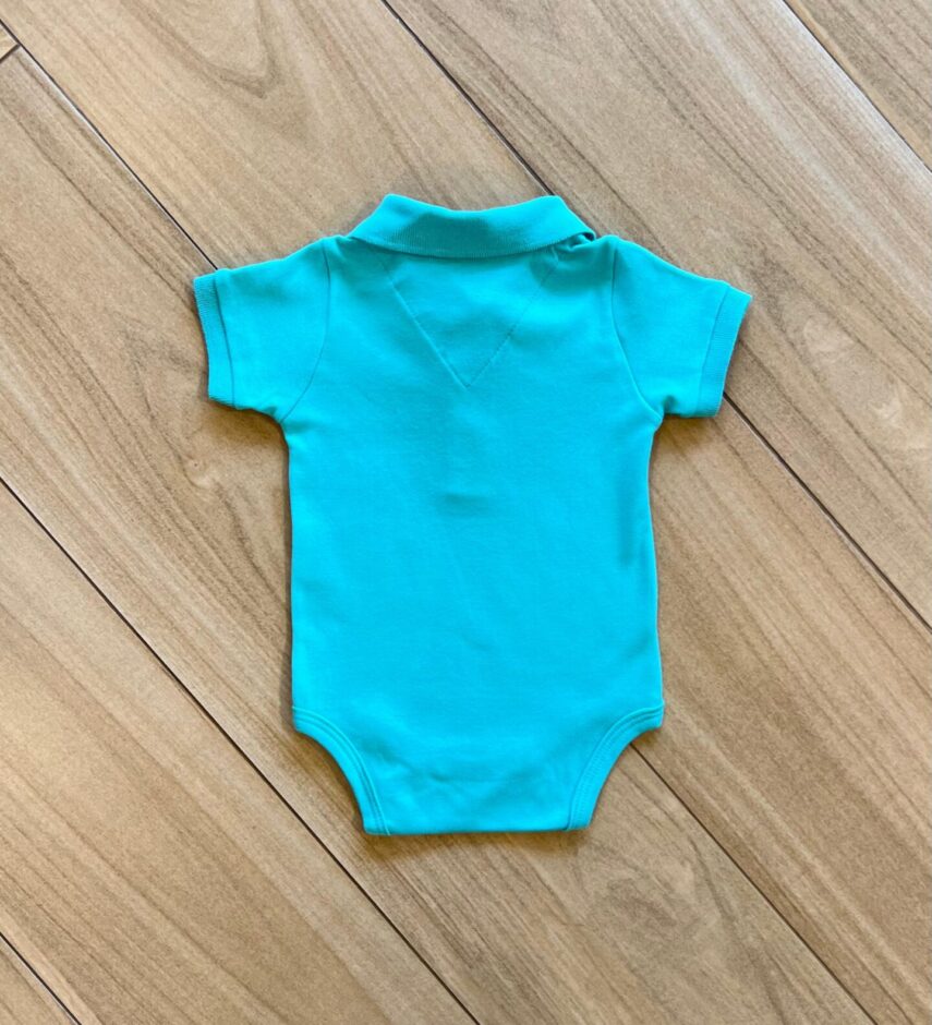 fernandaramoskids com br Body Infantil Polo Manga Curta Azul Piscina com Botões2