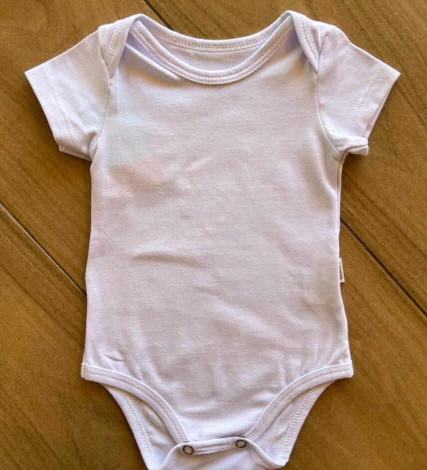Body Infantil Unissex Básico Manga Curta Branco Fernanda Ramos Kids