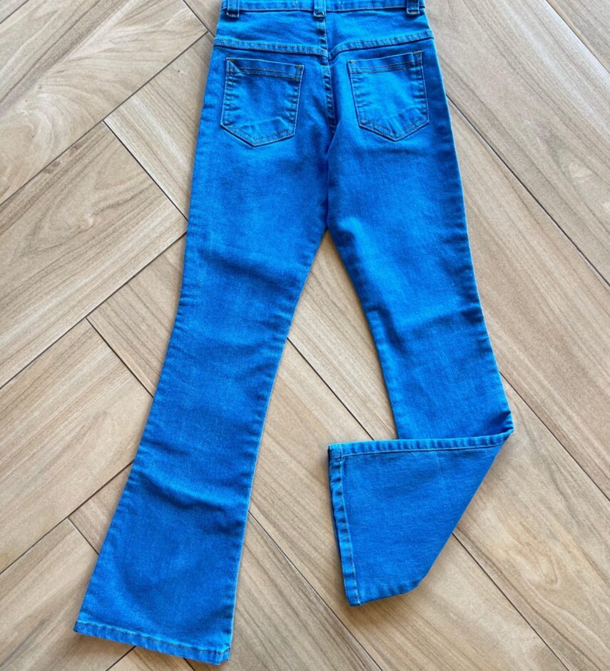 Calça Feminina Jeans Lavagem Clara Flare Fernanda Ramos Kids