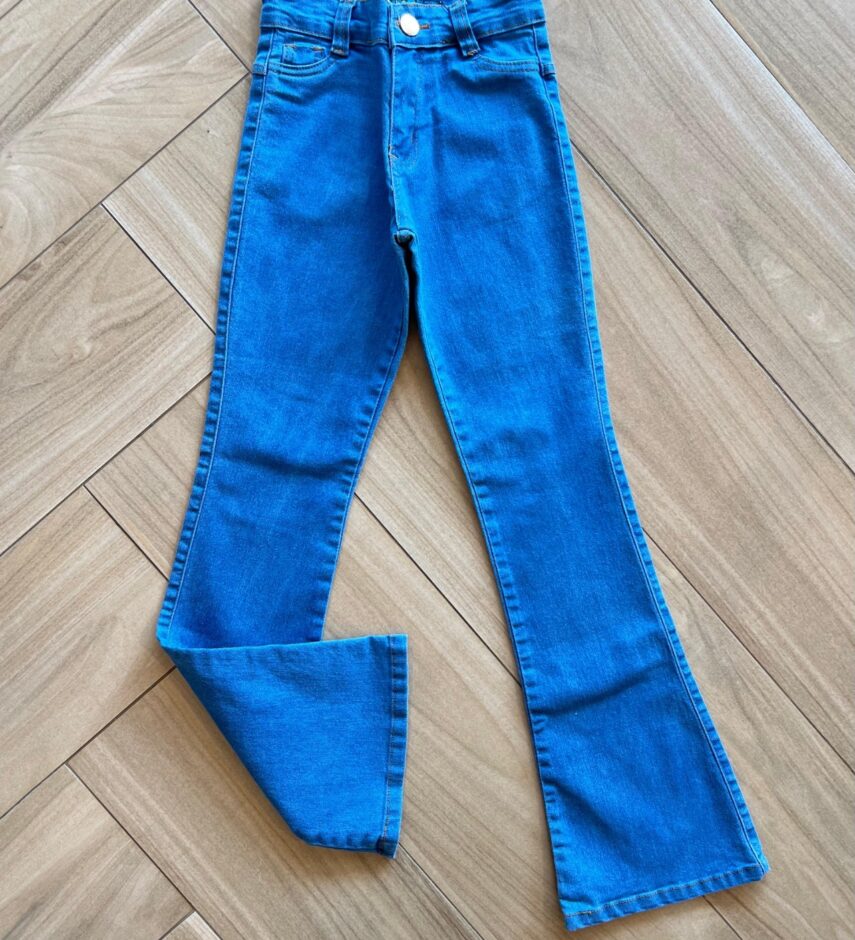 Calça Feminina Jeans Lavagem Clara Flare Fernanda Ramos Kids