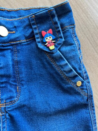 fernandaramoskids com br Calça Feminina Jeans Lavagem Media com Apliques1