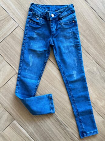 Calça Feminina Jeans Lavagem Media com Detalhe Destroyed Fernanda Ramos Kids