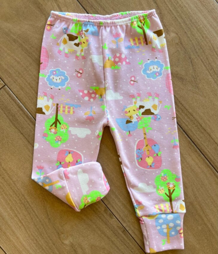 Calça Infantil Feminina em Suedine Estampa Lilás Fernanda Ramos Kids
