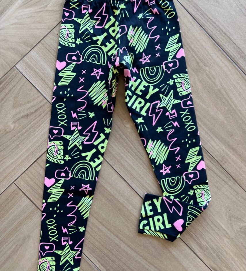 Calça Legging Infantil Feminina Básica Estampa Hey Girl Preta Fernanda Ramos Kids