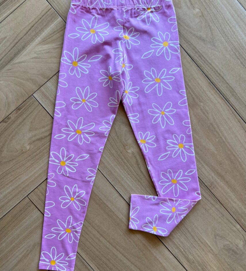 Calça Legging Infantil Feminina Básica Estampa Margaridas Lilás da Fernanda Ramos Kids