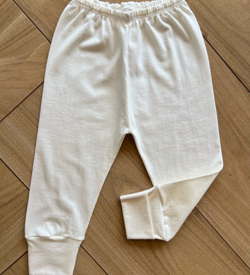 fernandaramoskids com br Calça Mijão Unissex Infantil Off White2