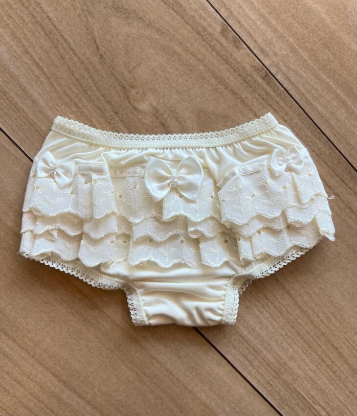 Calcinha Infantil Feminina Detalhe em Laise Amarela Fernanda Ramos Kids