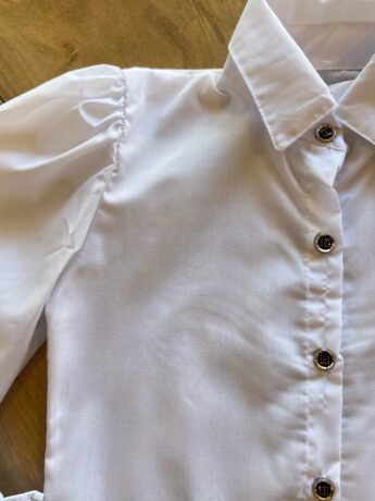 fernandaramoskids com br Camisa Infantil Feminina Manga Longa Detalhe no Punho Branca1