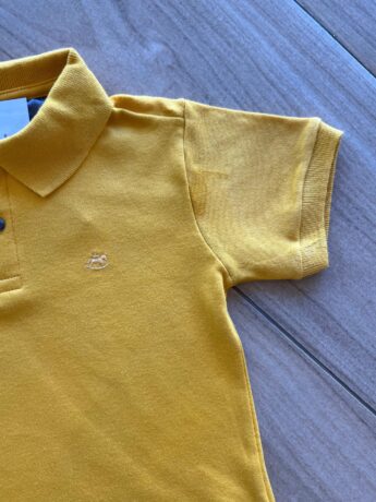fernandaramoskids com br Camisa Infantil Masculina Polo em Suedine Mostarda1