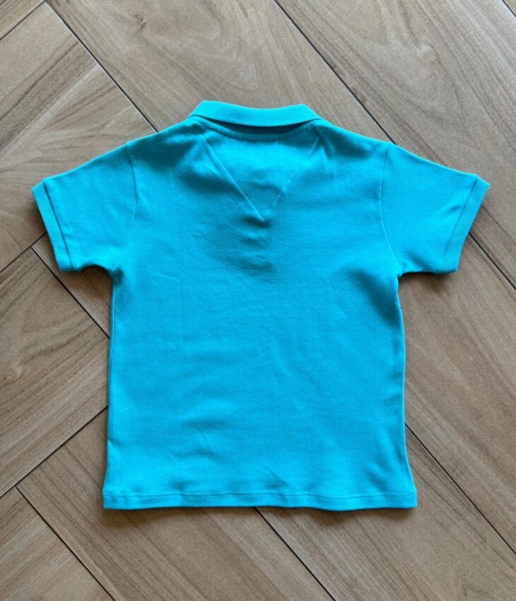 Camisa Infantil Masculina Polo Manga Curta em Suedine Azul Piscina Fernanda Ramos Kids