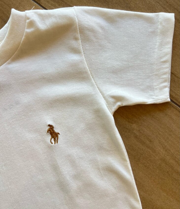 fernandaramoskids com br Camiseta Infantil Masculina Básica Off White1