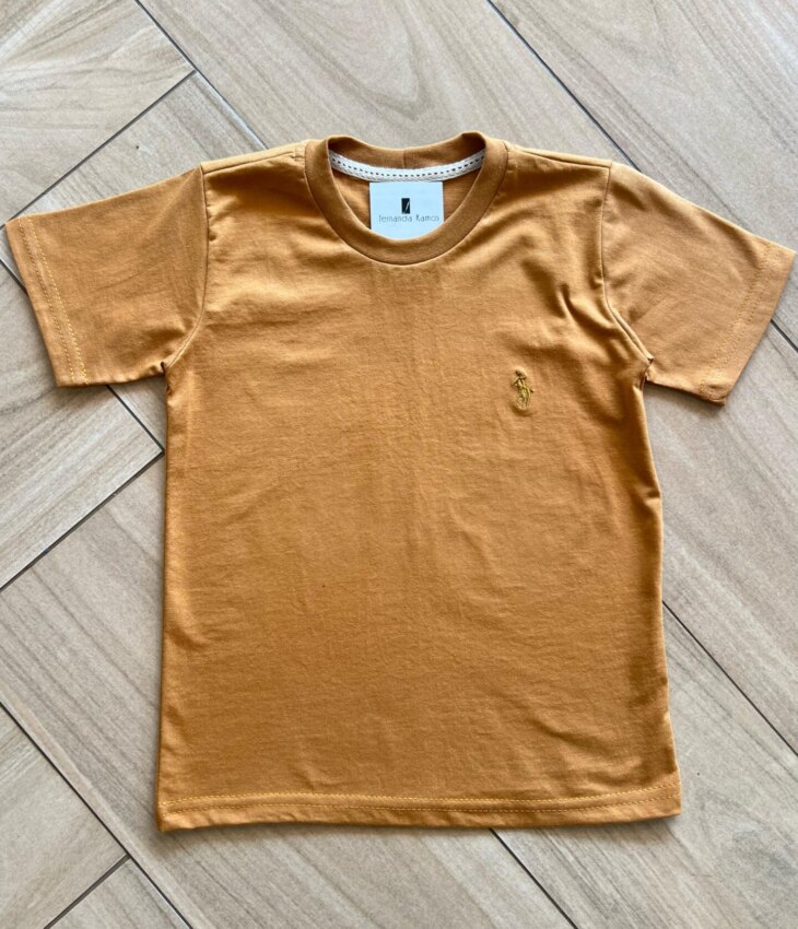Camiseta Infantil Masculina Manga Curta Básica Caramelo Fernanda Ramos Kids