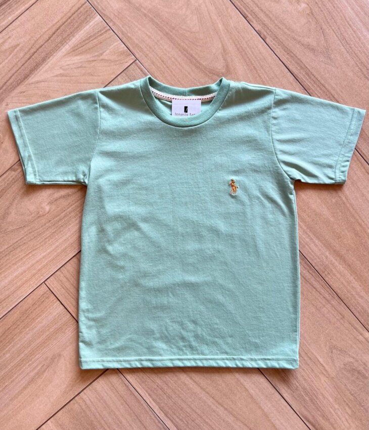 Camiseta Infantil Masculina Manga Curta Básica Verde Oliva Fernanda Ramos Kids