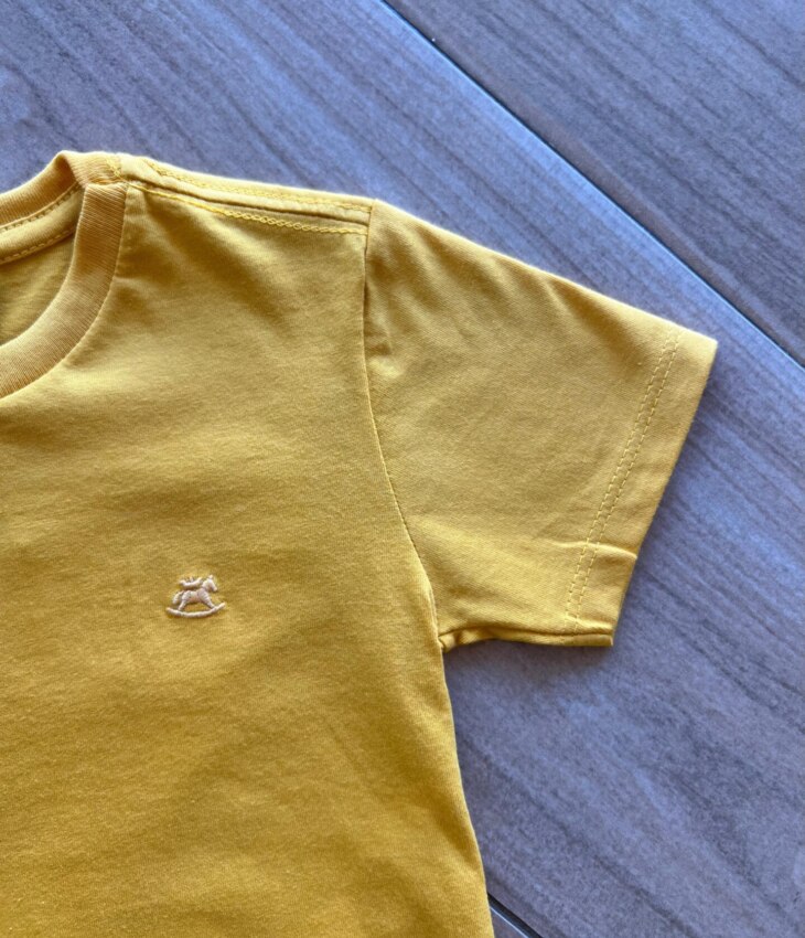 fernandaramoskids com br Camiseta Infantil Masculina Manga Curta Meia Malha Mostarda1