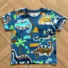 Camiseta Infantil Masculina Manga Curta Meia Malha Roarr Estampada Fernanda Ramos Kids