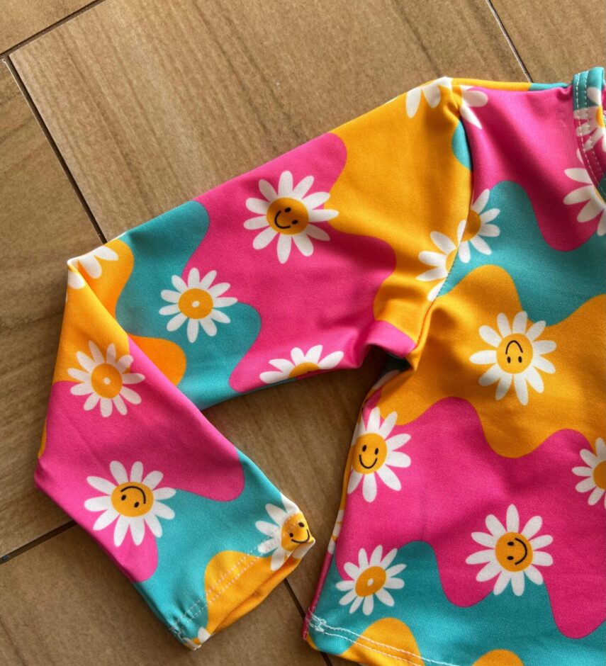 fernandaramoskids com br Conjunto Infantil Feminino Biquíni Cropped e Calcinha Flor 2