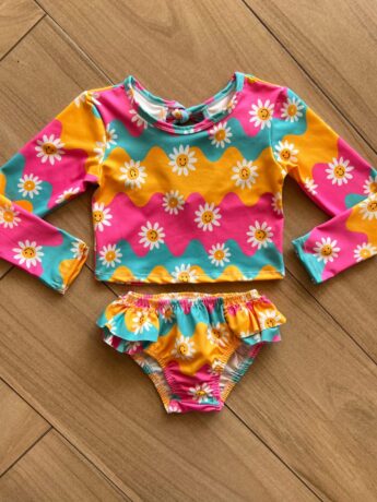 Conjunto Infantil Feminino Biquíni Cropped e Calcinha Flor Fernanda ramos kids