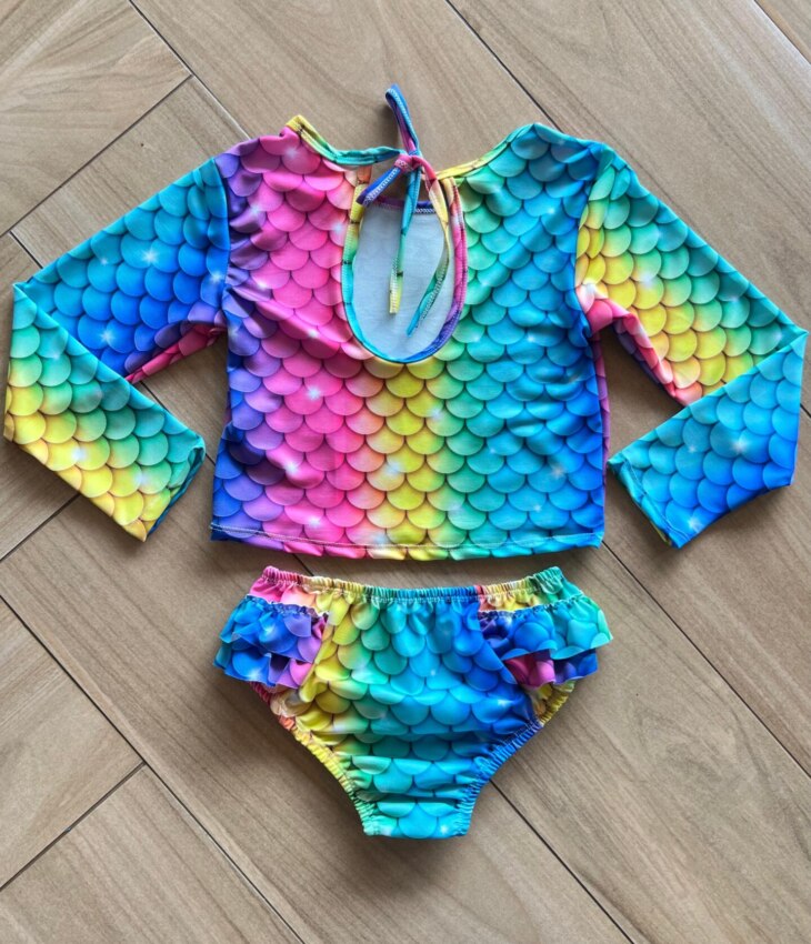 fernandaramoskids com br Conjunto Infantil Feminino Biquíni Cropped e Calcinha Sereia 1