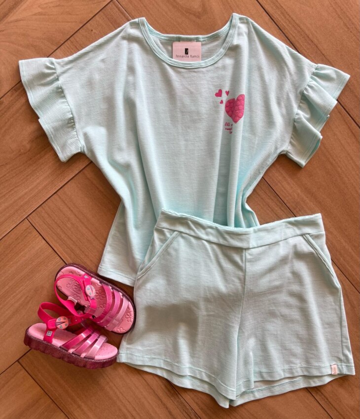 Conjunto Infantil Feminino Blusa All You Need is Love e Short Fernanda Ramos Kids