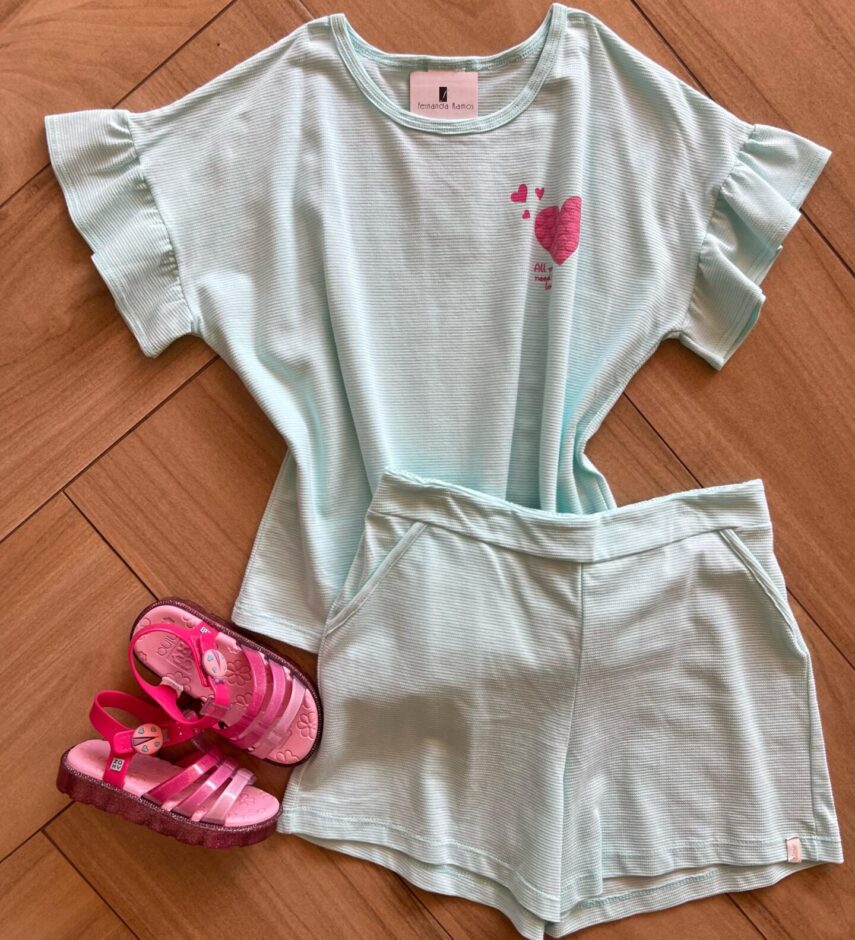 Conjunto Infantil Feminino Blusa All You Need is Love e Short Fernanda Ramos Kids