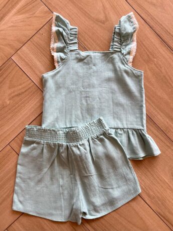 Conjunto Infantil Feminino Blusa com Botões e Short Verde Fernanda Ramos Kids
