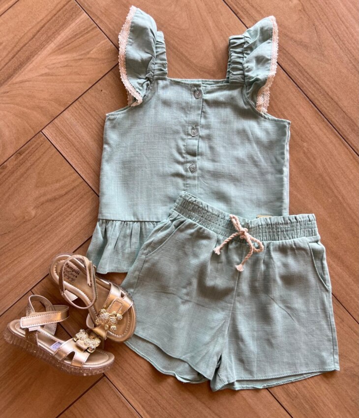 Conjunto Infantil Feminino Blusa com Botões e Short Verde Fernanda Ramos Kids