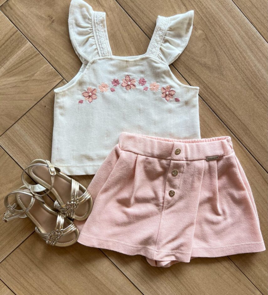 Conjunto Infantil Feminino Blusa com Flor Bordada e Short Saia Rosa Fernanda Ramos Kids
