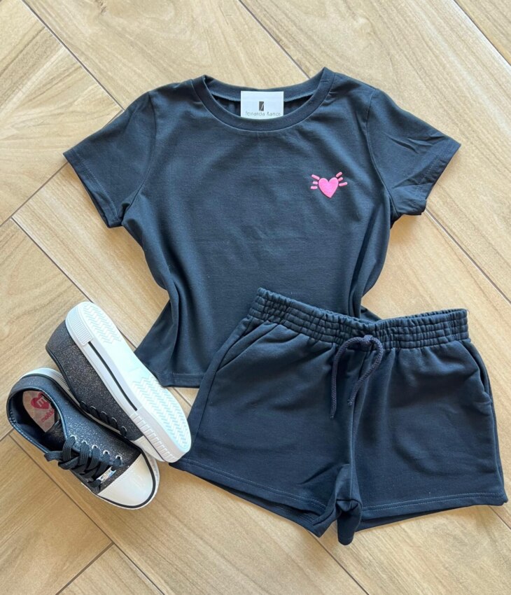 Conjunto Infantil Feminino Blusa Coração Short Preto Fernanda Ramos Kids