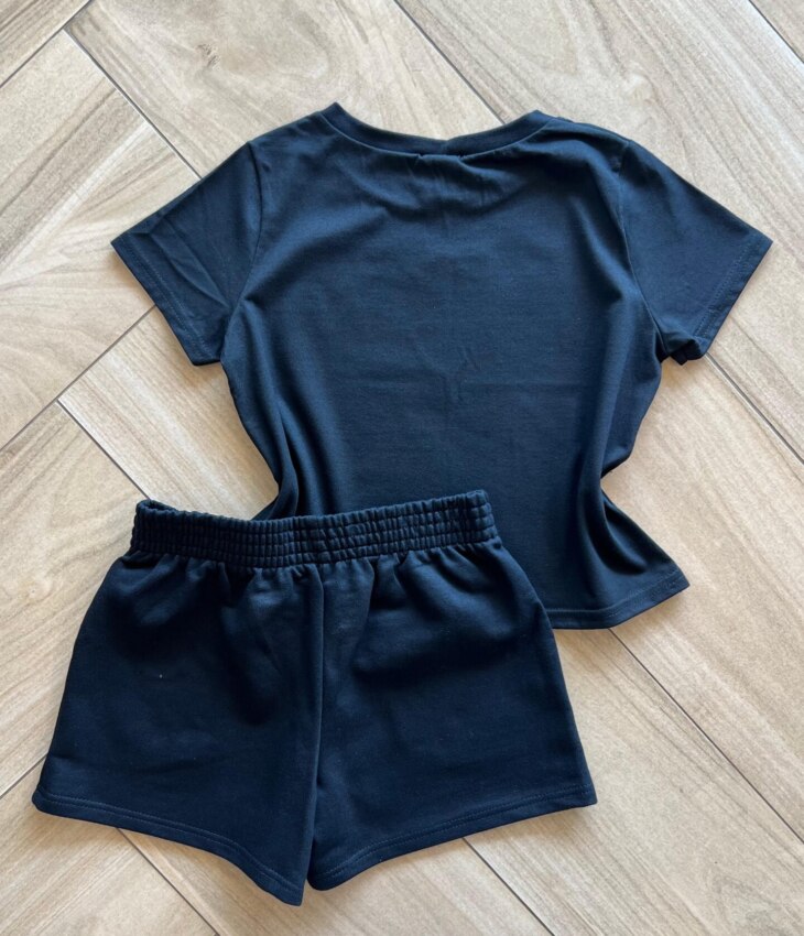 fernandaramoskids com br Conjunto Infantil Feminino Blusa Coração Short Preto 1